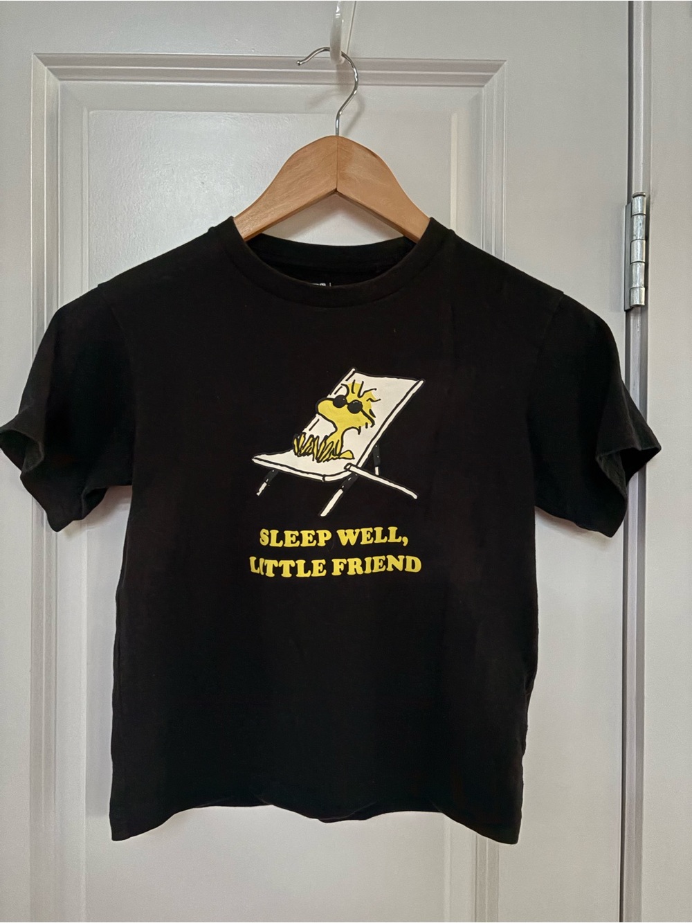 Uniqlo Peanuts Woodstock Kidsā T shirt Size 7-8 Black